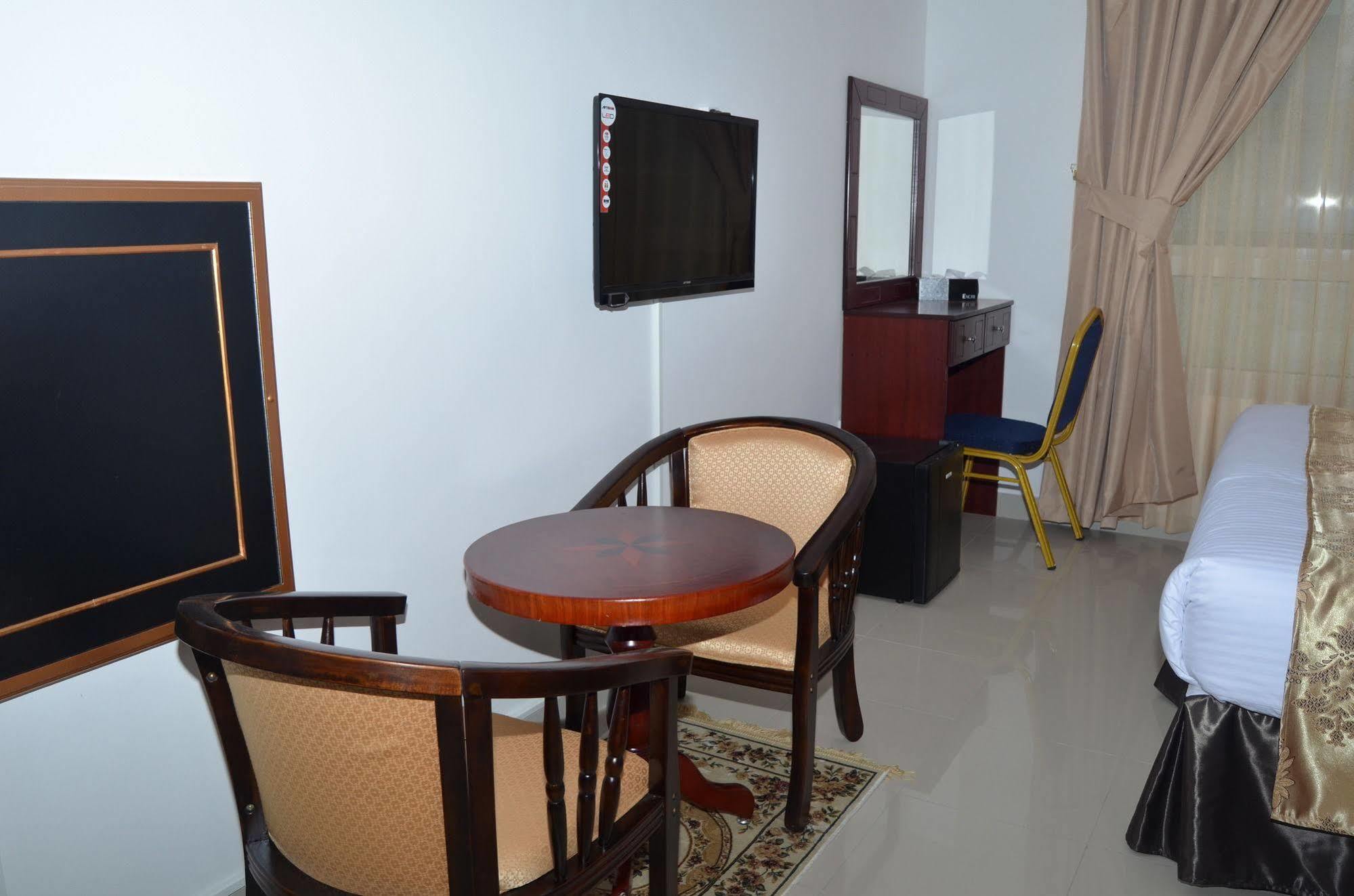 Al Khaleej Plaza Furnished Apartments Llc Ajman Exteriör bild